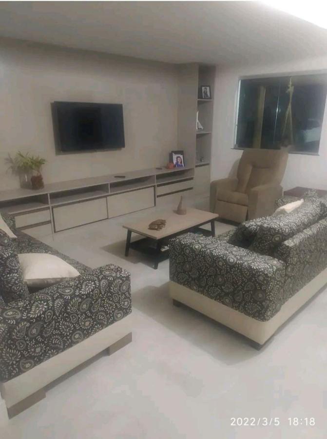 Camaçari Excelente Casa Com Piscinaヴィラ エクステリア 写真