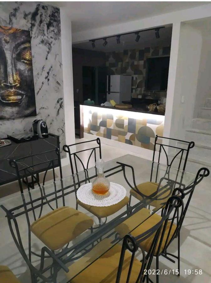 Camaçari Excelente Casa Com Piscinaヴィラ エクステリア 写真