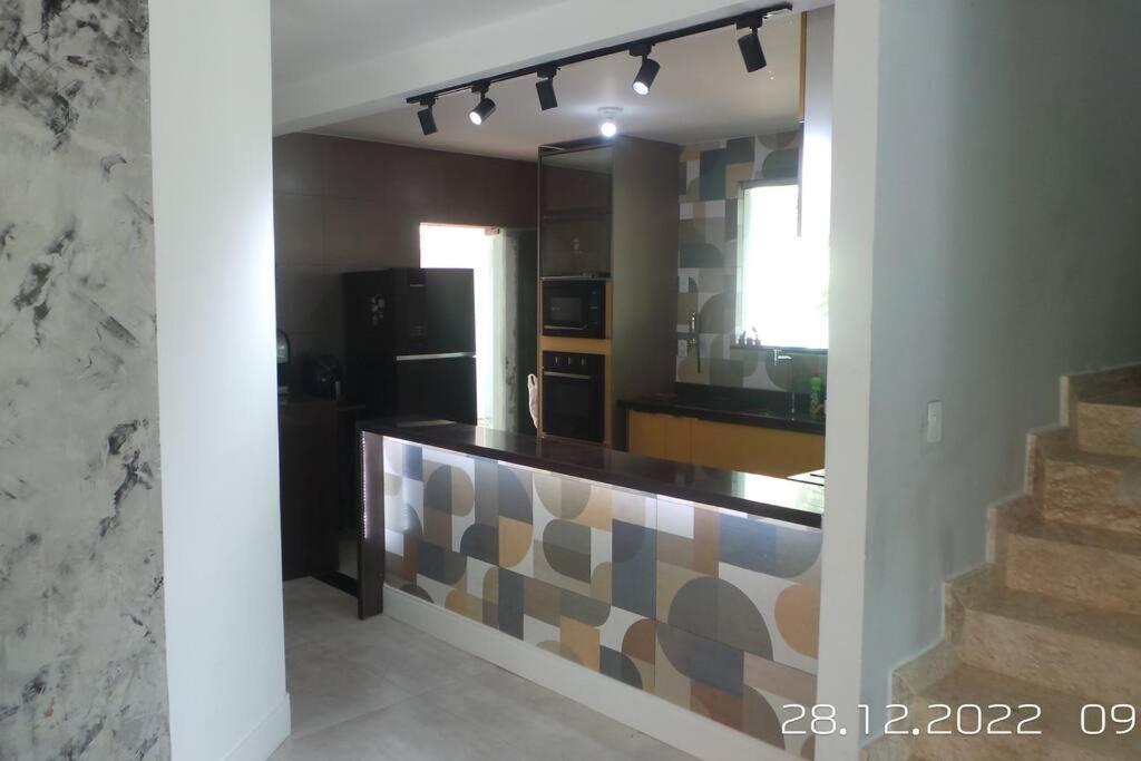 Camaçari Excelente Casa Com Piscinaヴィラ エクステリア 写真