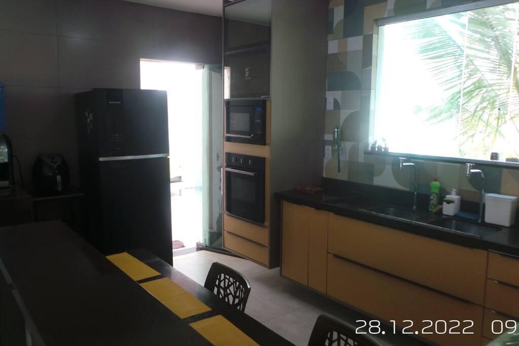 Camaçari Excelente Casa Com Piscinaヴィラ エクステリア 写真